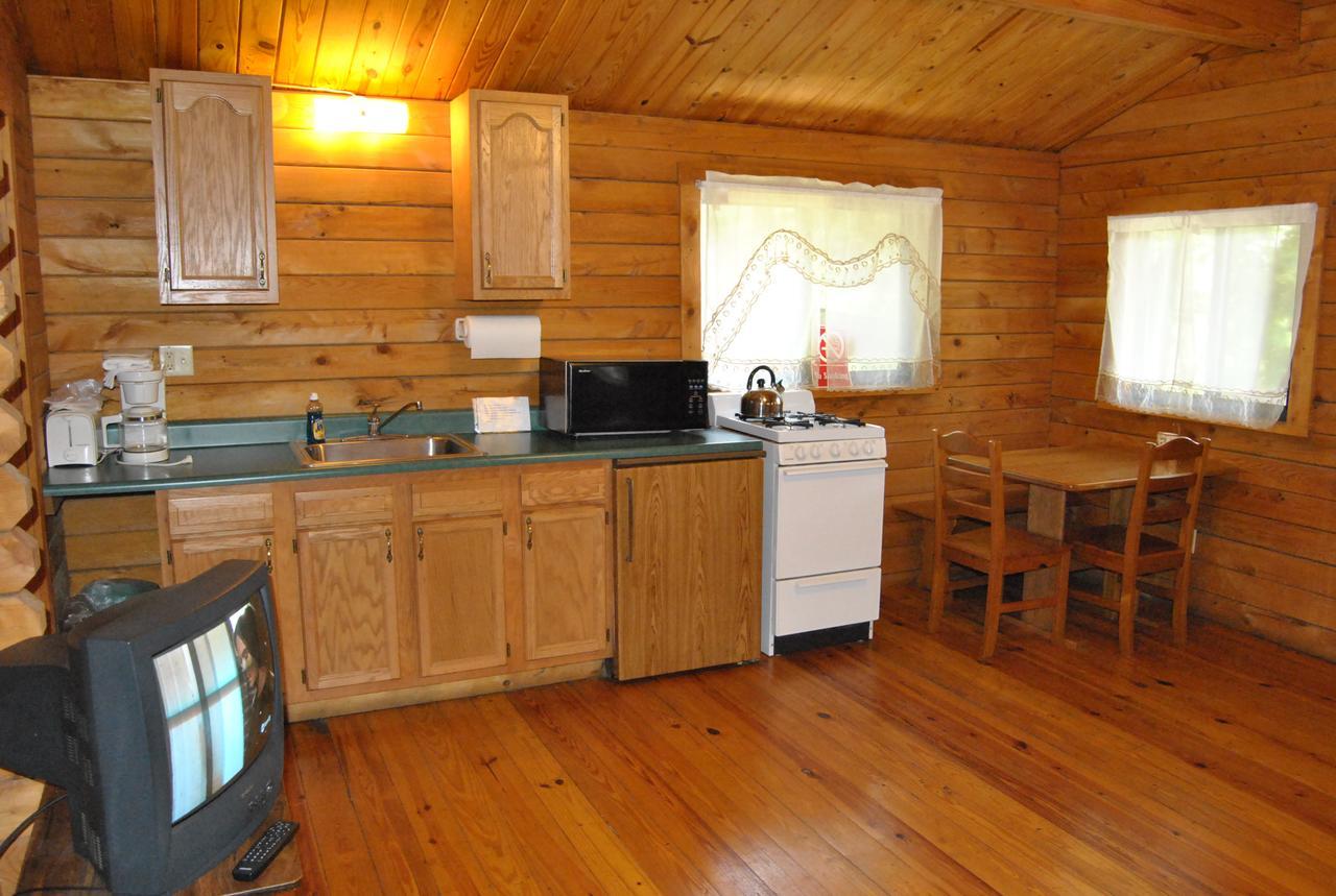 Robin Hill Camping Resort One-Bedroom Cottage 8 Lenhartsville Exterior foto